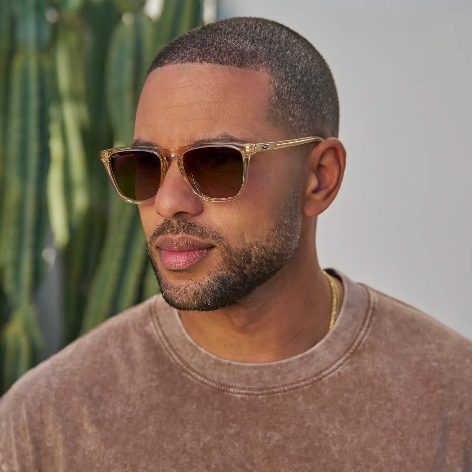 Wesley | 1024 Polarized